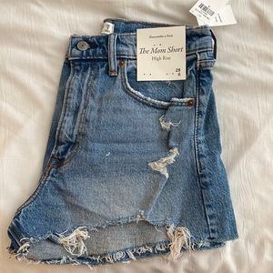 BRAND NEW Abercrombie Mom Shorts